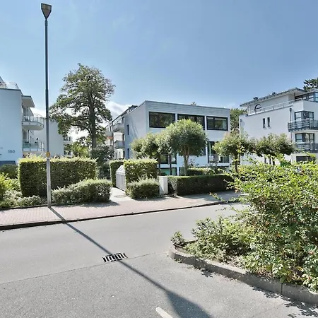 Haus Strandallee 188 Schmuckkaestchen アパート *